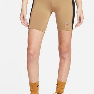 NWT Nike Sportswear High-Waisted Womens Bike Shorts, Medium